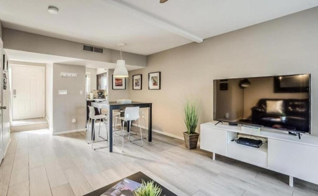 Old Town Scottsdale 2 Bedroom Gem! Екстер'єр фото
